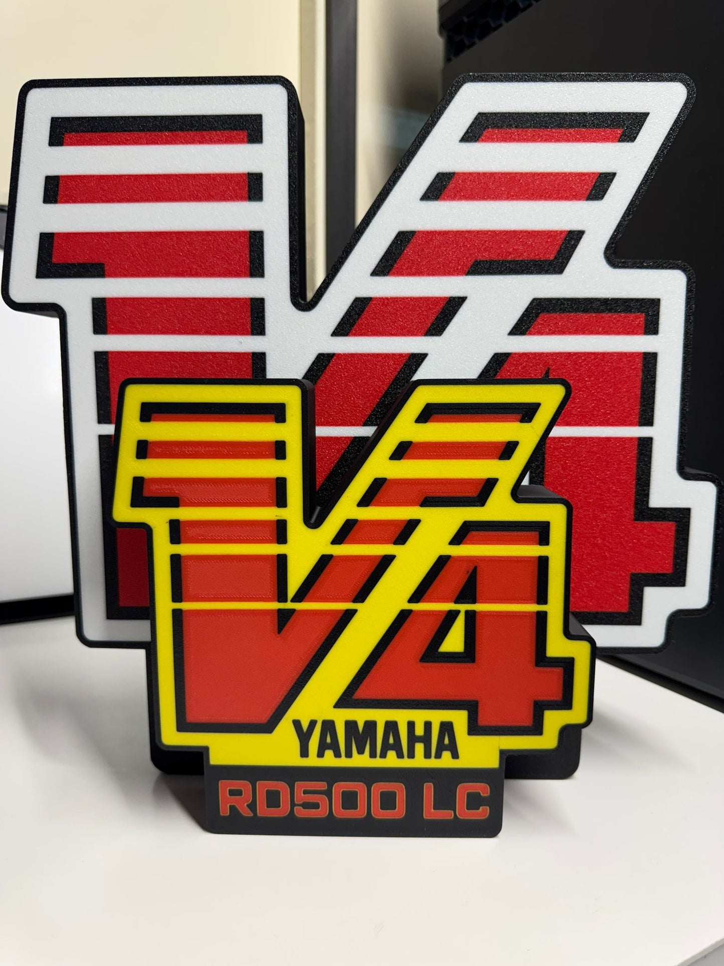 PRE ORDER NOW --Yamaha RD500 LC V4 LED 200mm x 200mm Lightbox - Retro 2-Stroke Tribute Sign-- NEW SIZE