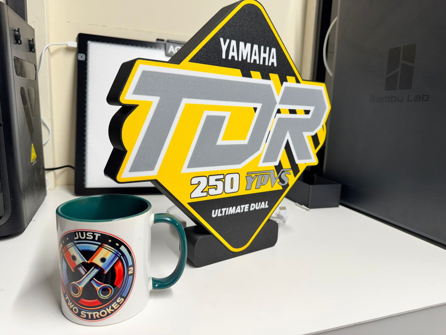 The Ultimate Dual-Sport: Yamaha TDR 250 YPVS Lightbox – 340mm 3D Art
