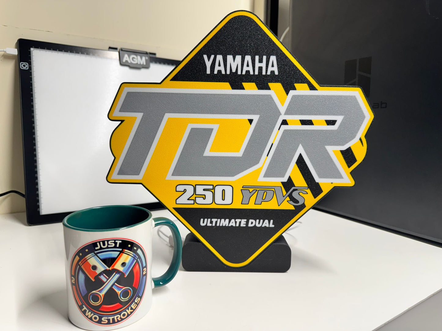 The Ultimate Dual-Sport: Yamaha TDR 250 YPVS Lightbox – 340mm 3D Art