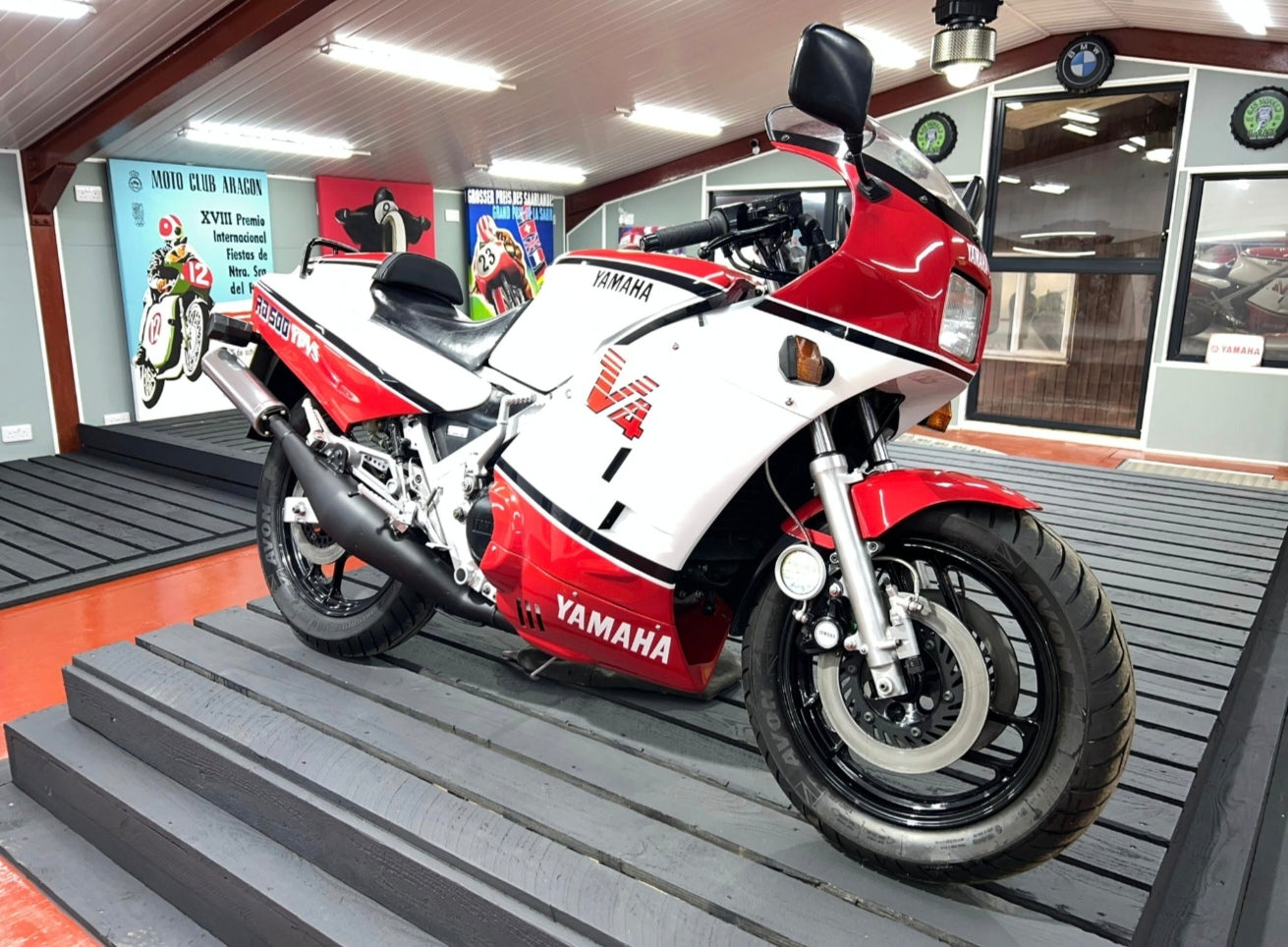 Yamaha RD500LC (YPVS) – The V4 Two-Stroke Legend POA