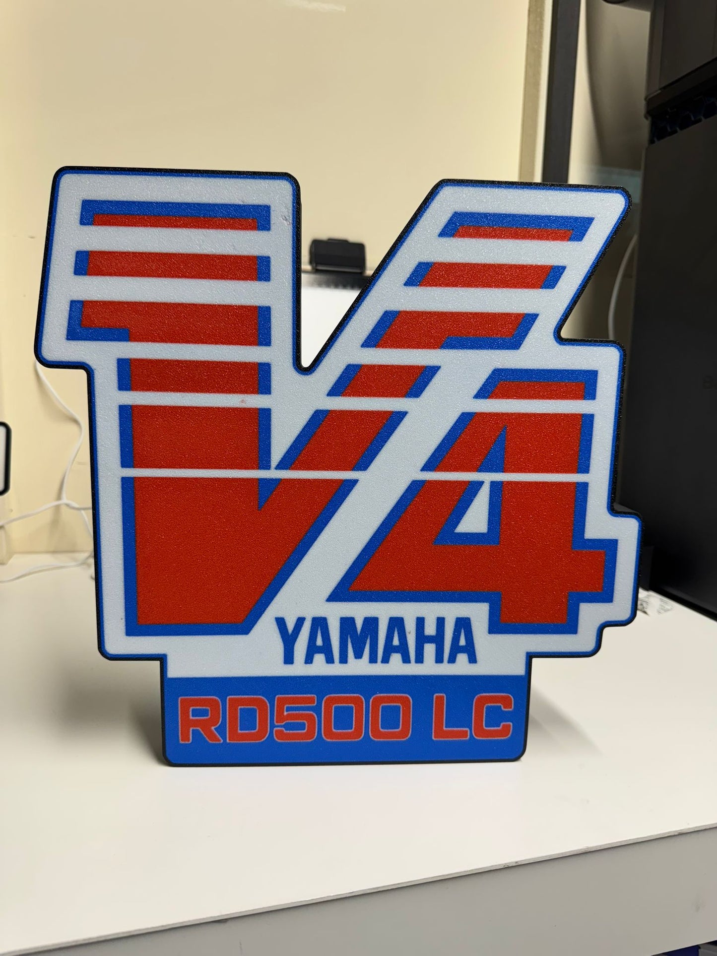 PRE ORDER NOW --Yamaha RD500 LC V4 LED 200mm x 200mm Lightbox Red & Blue - Retro 2-Stroke Tribute Sign-- NEW SIZE